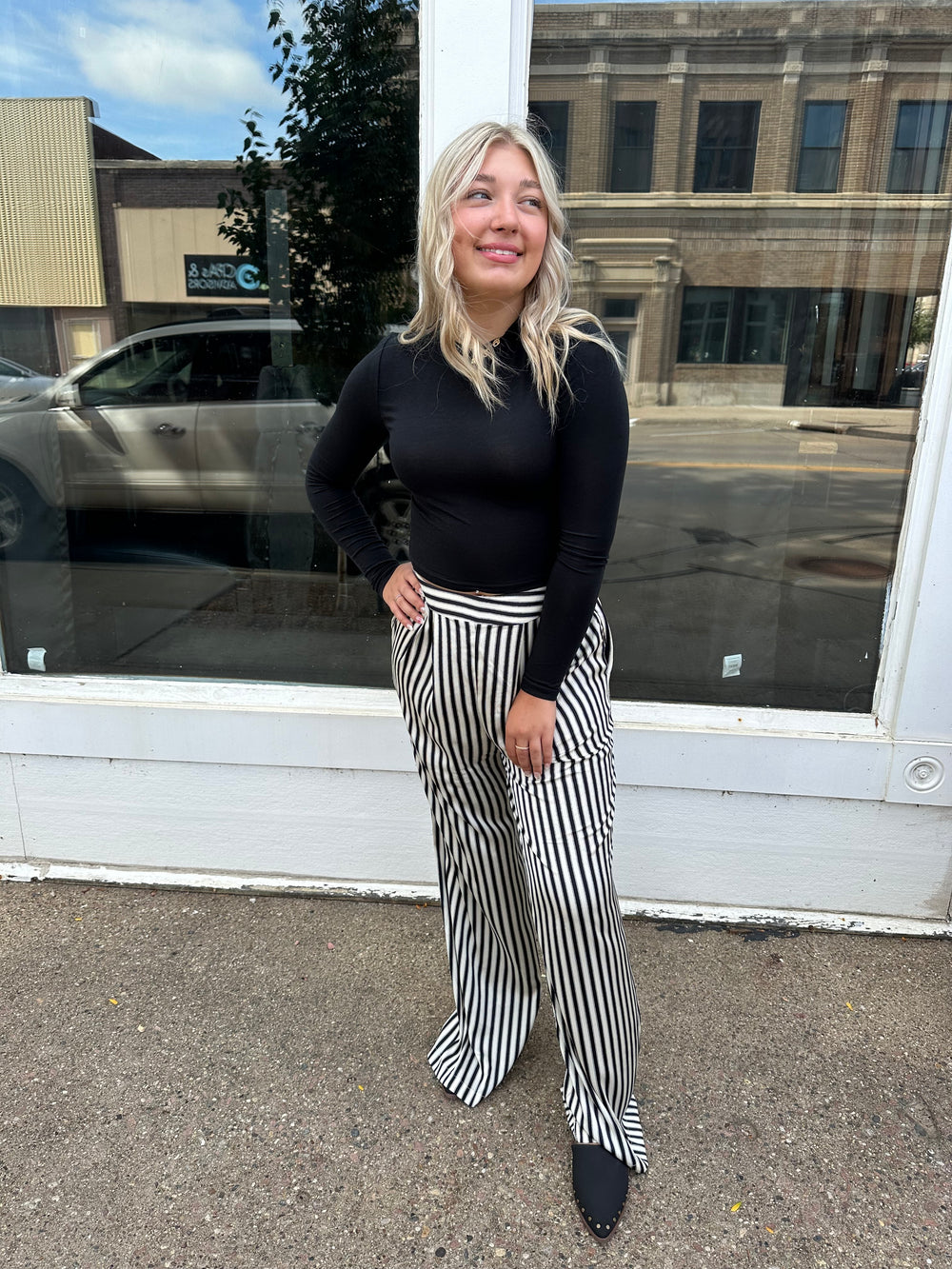 Black and White Pin Stripe Pant