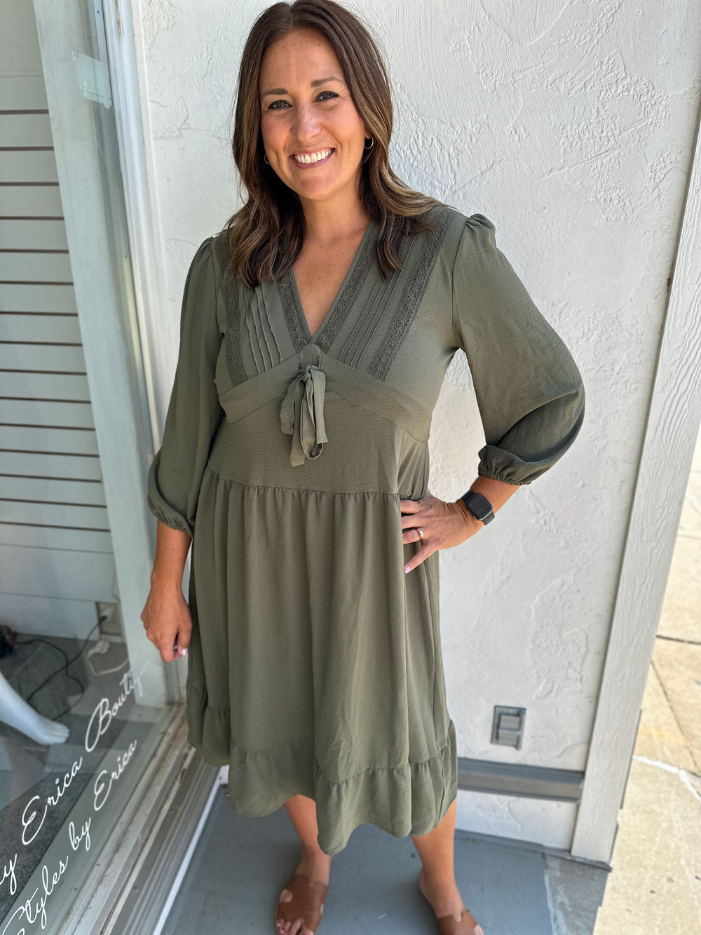 At Once Olive Midi Dress (Curvy)