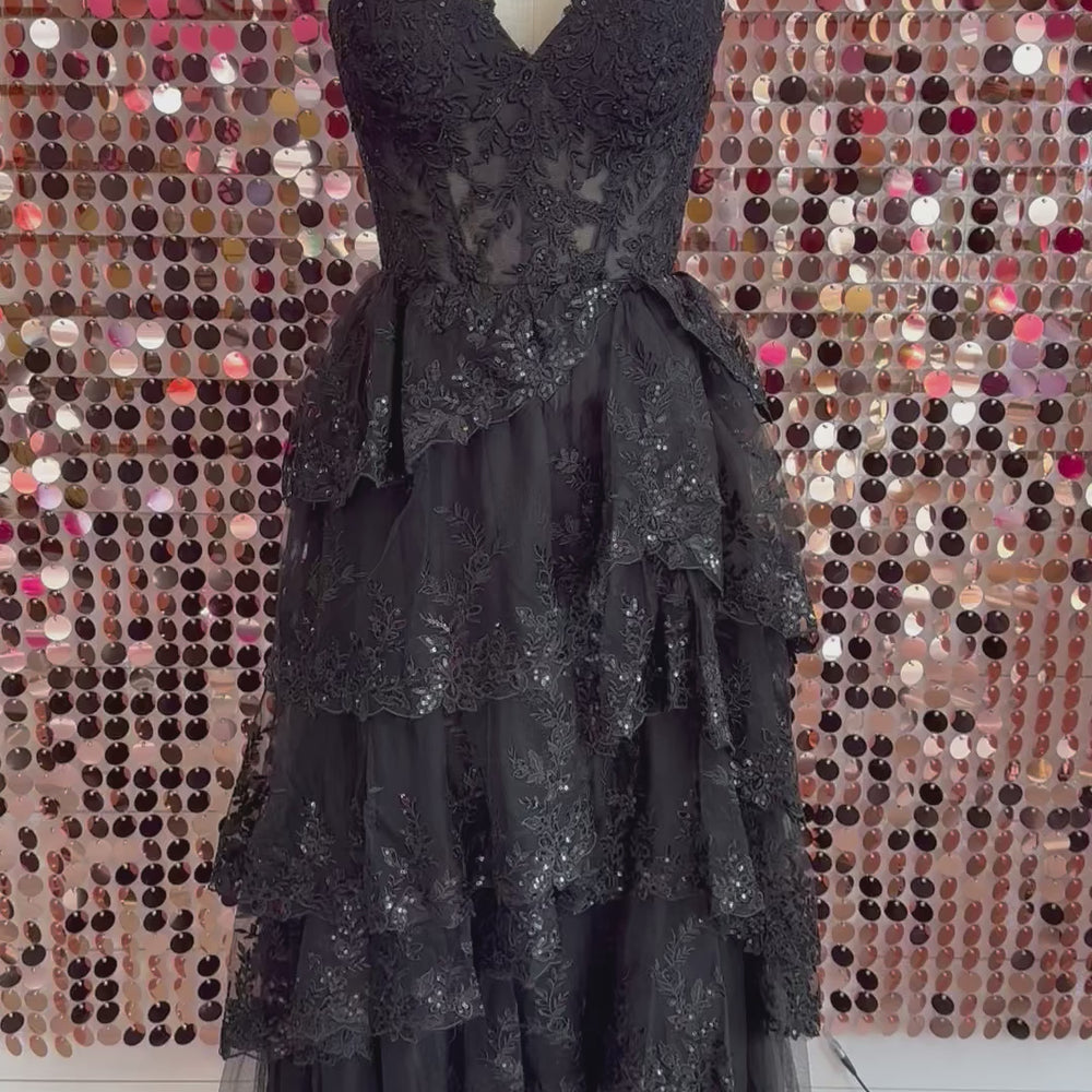 
                      
                        Load and play video in Gallery viewer, Prom Tuelle Lace sequin dress
                      
                    